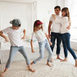 Children-dancing-at-home