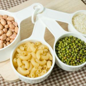 High_res_jpg-measuring-cups-carbs-square